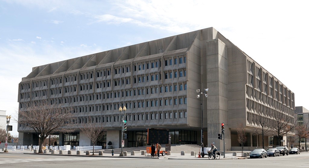 Näide 1: Hubert H. Humphrey nimeline hoone Washingtonis, kui üks brutalismi ilmekatest näidetest arhitektuuris