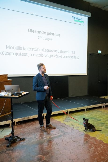 Rene koer Tiigriga koolitust tegemas